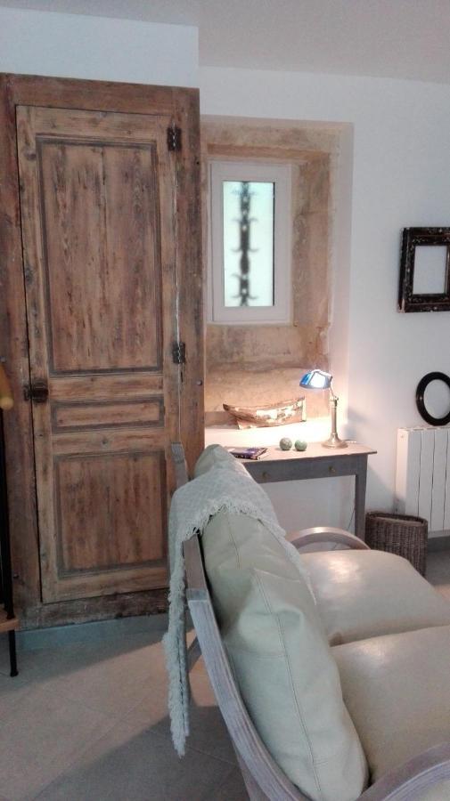 La Malposte Bed & Breakfast Reviers Bagian luar foto