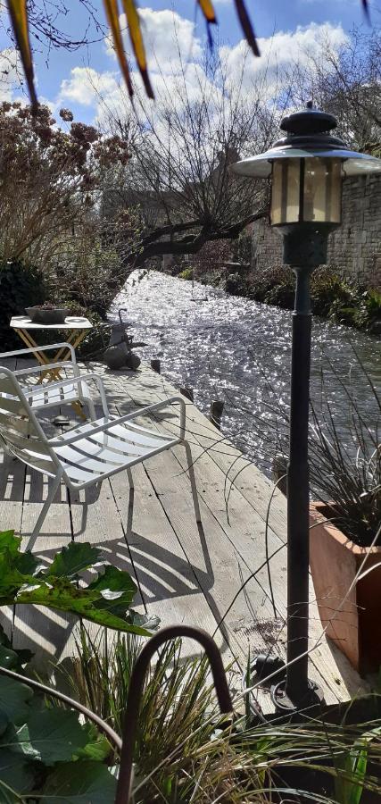 La Malposte Bed & Breakfast Reviers Bagian luar foto